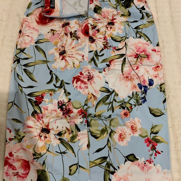 7th AVENUE - PENCIL SKIRT FLORAL (buy one or both) FIRM PRICE - Picture 6 of 13